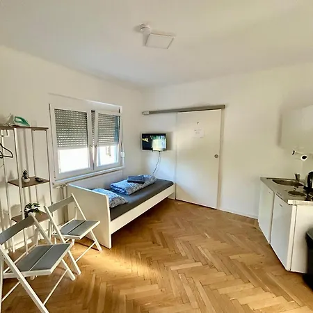 דירה Cosy With Free Parking Near U1 Metro גרסדורף ביי וין