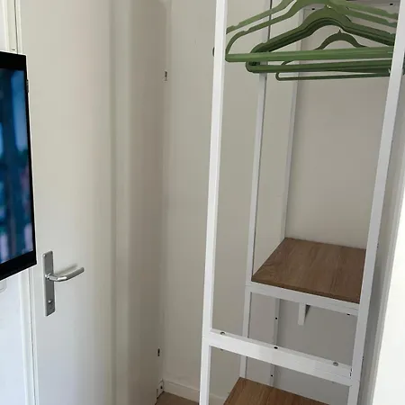 Cosy With Free Parking Near U1 Metro * גרסדורף ביי וין